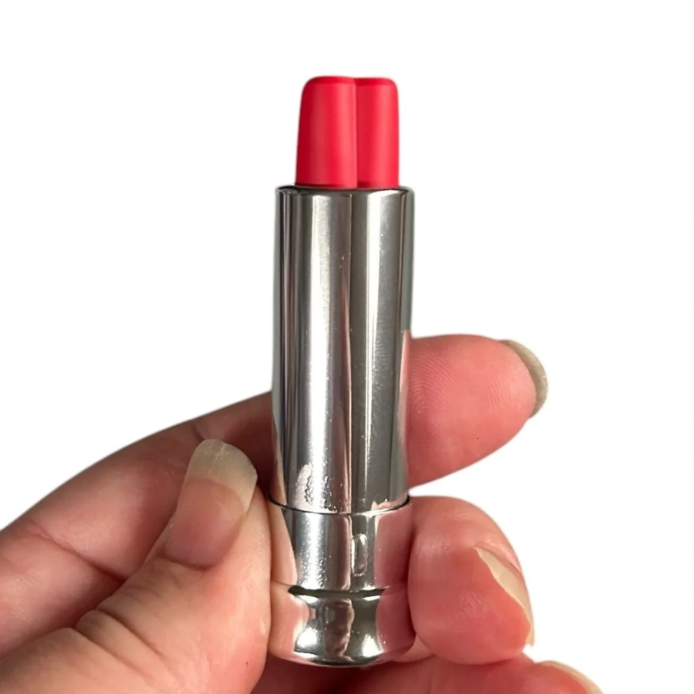 Holika Holika Heartful Moisture Heart Shaped Lipstick in Kissing Red Discont NIB